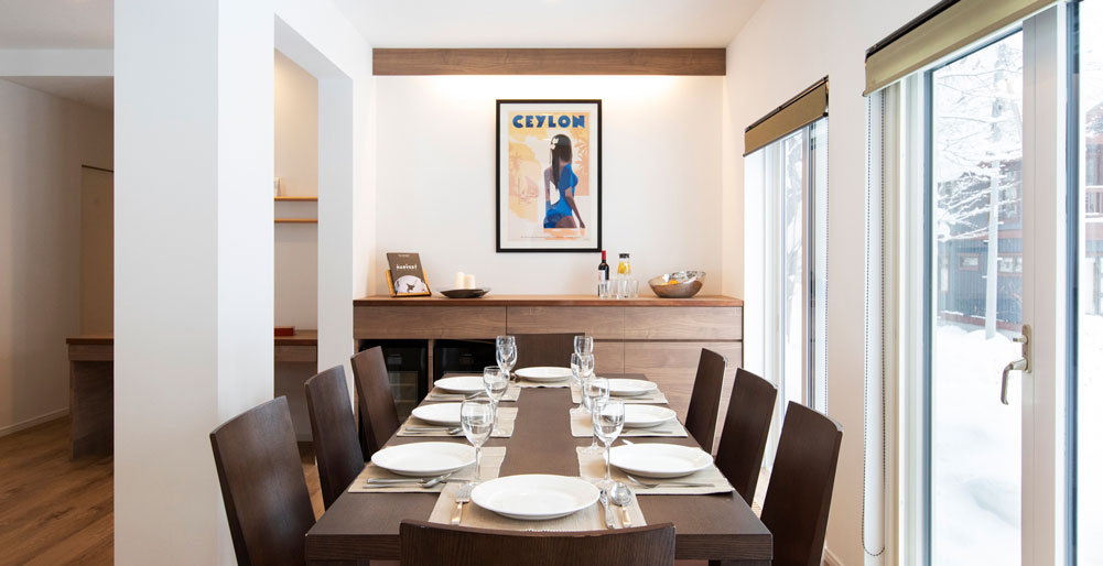Ajisai Chalet - Elegant dining area details